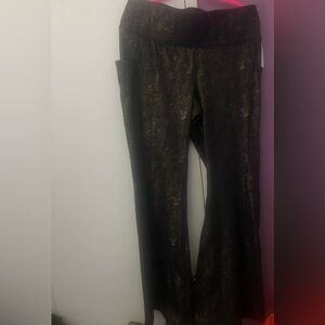 Lane Bryant livi flare black pants metallic gold size 18/20 nwt